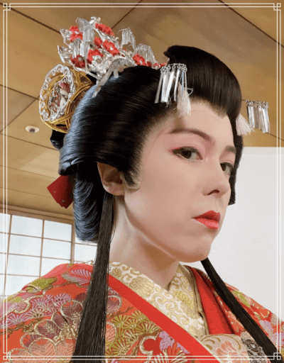 小野田紀美さんの着物姿