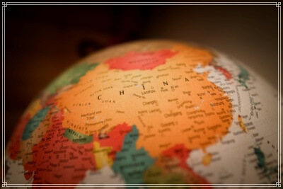 中国が中心にある地球儀