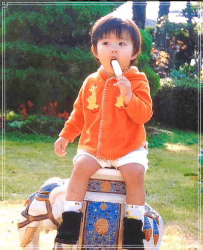 幼少期の佐野勇斗さん